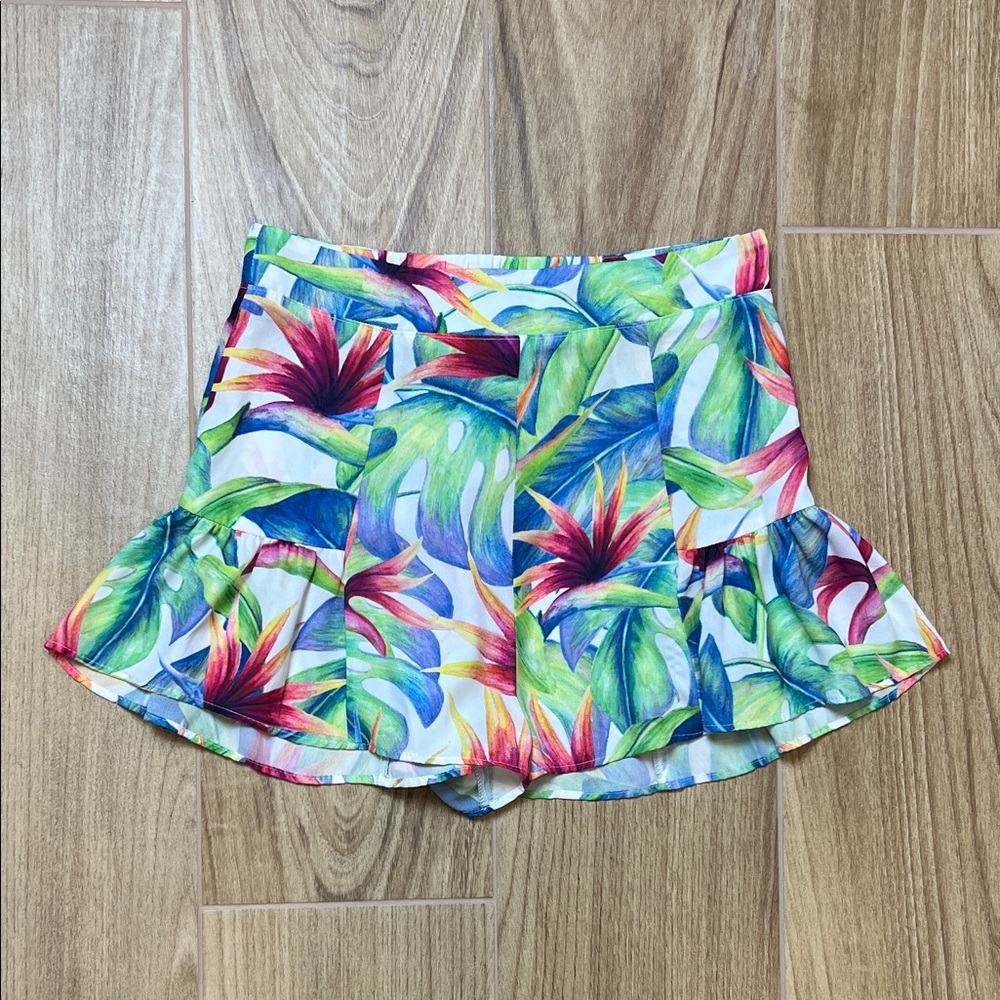 Show Me Your Mumu Skippy‎ Shorts in Palm Flings - Picture 2 of 7